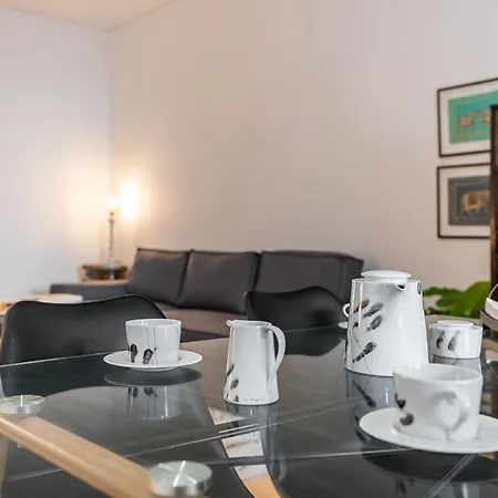 Relaxed, Homely Flat In Penha De Franca Апартаменты